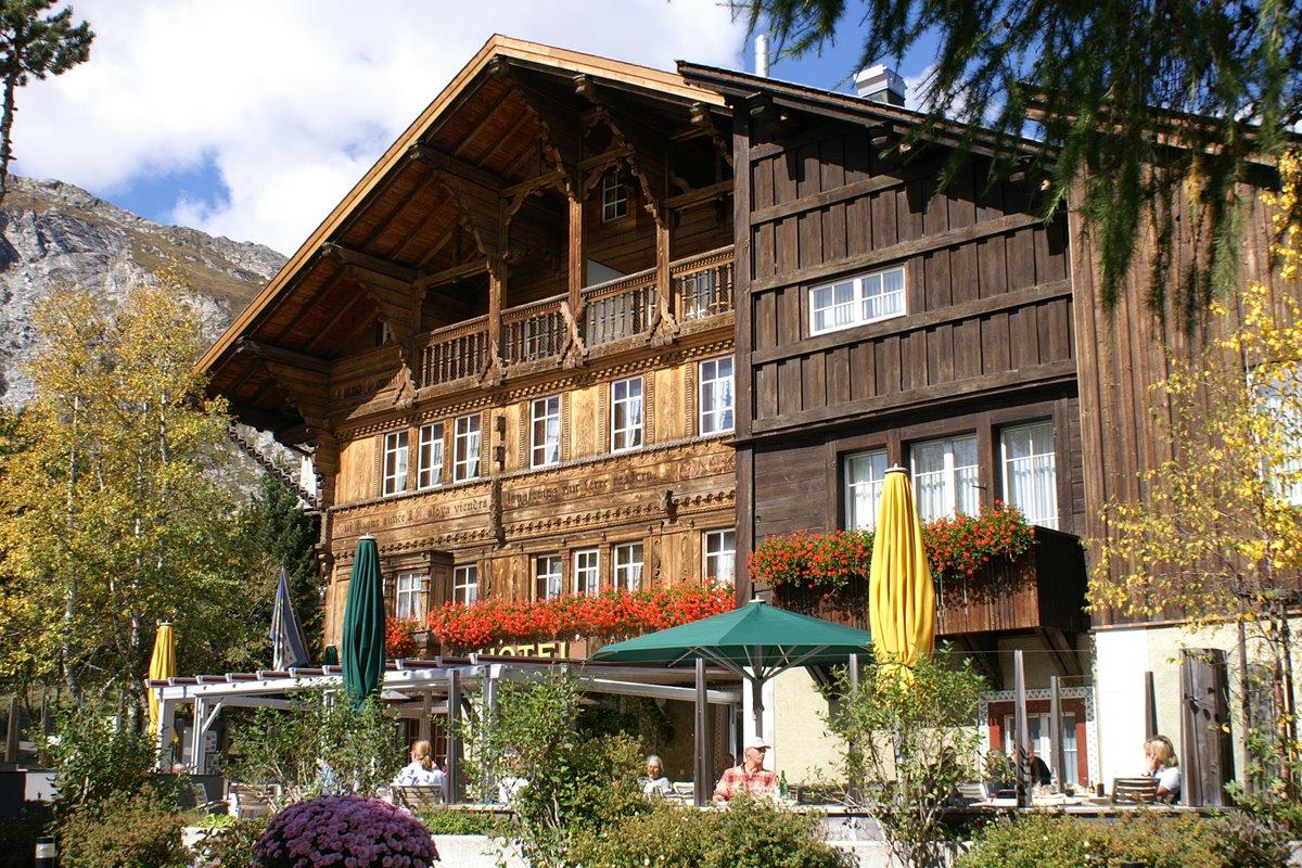 Schweizerhaus Swiss Quality Hotel Maloja Eksteriør billede