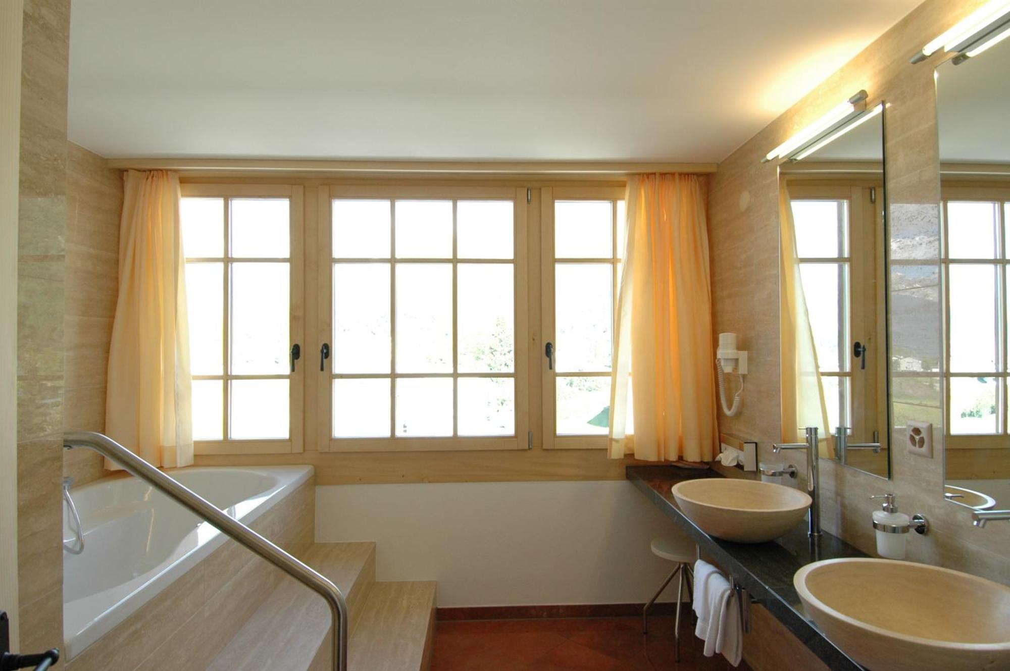 Schweizerhaus Swiss Quality Hotel Maloja Værelse billede
