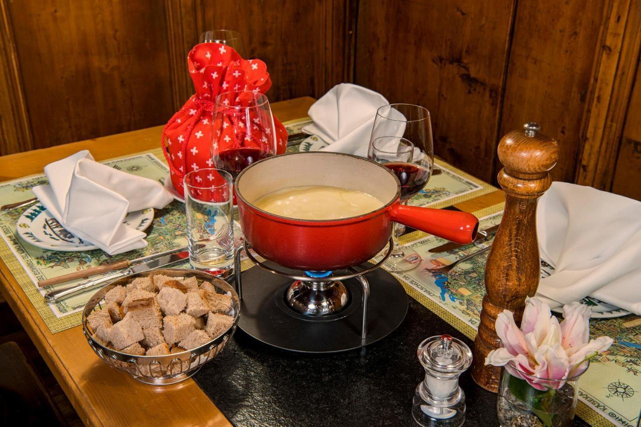 Schweizerhaus Swiss Quality Hotel Maloja Eksteriør billede
